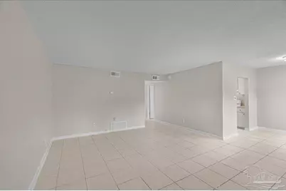 300 Bayou Blvd #207, Pensacola, FL 32503 - Photo 16