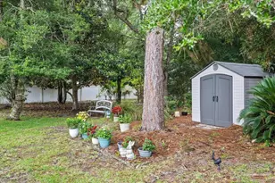 2555 Holley Pl, Navarre, FL 32566 - Photo 44