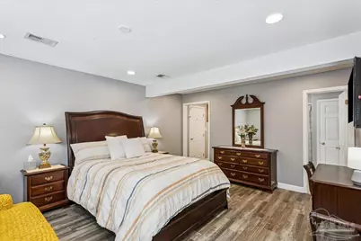 1834 W Smugglers Cove Dr, Gulf Breeze, FL 32563 - Photo 18