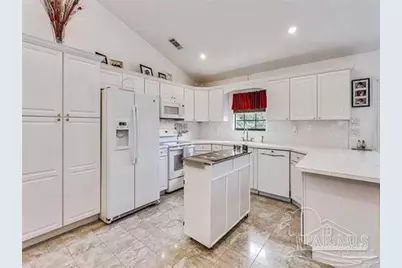 1834 W Smugglers Cove Dr, Gulf Breeze, FL 32563 - Photo 54