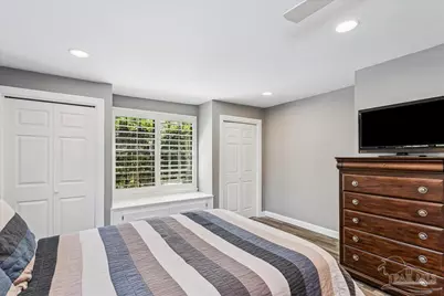 1834 W Smugglers Cove Dr, Gulf Breeze, FL 32563 - Photo 16
