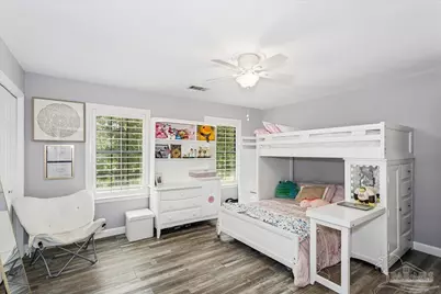 1834 W Smugglers Cove Dr, Gulf Breeze, FL 32563 - Photo 32