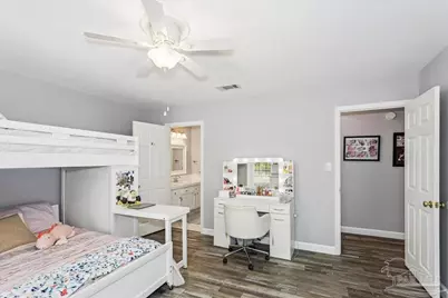1834 W Smugglers Cove Dr, Gulf Breeze, FL 32563 - Photo 32