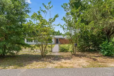 1975 Heinrich St, Pensacola, FL 32507 - Photo 6