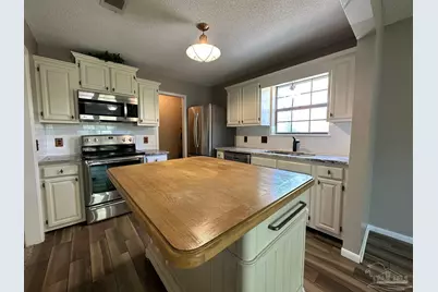 4831 E Olive Rd #4-D, Pensacola, FL 32514 - Photo 4