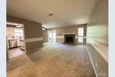 4831 E Olive Rd #4-D, Pensacola, FL 32514 - Photo 2
