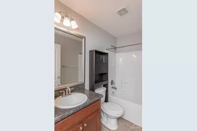 8770 Kennedy Dr, Pensacola, FL 32526 - Photo 18