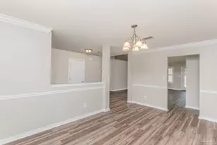8770 Kennedy Dr, Pensacola, FL 32526 - Photo 8