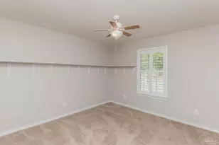 8770 Kennedy Dr, Pensacola, FL 32526 - Photo 16