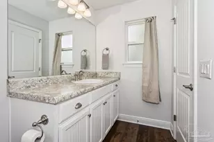 376 Hilburn Ln, Pensacola, FL 32504 - Photo 16