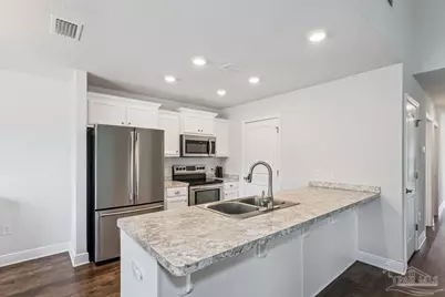 376 Hilburn Ln, Pensacola, FL 32504 - Photo 8
