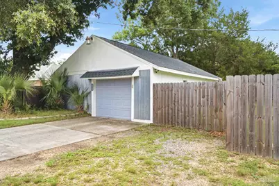 1300 Yonge St, Pensacola, FL 32503 - Photo 32
