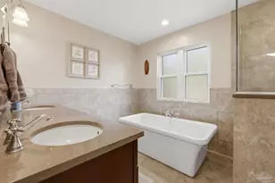 1300 Yonge St, Pensacola, FL 32503 - Photo 14