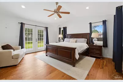 1300 Yonge St, Pensacola, FL 32503 - Photo 12