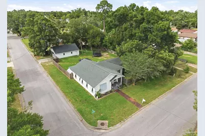 1300 Yonge St, Pensacola, FL 32503 - Photo 22