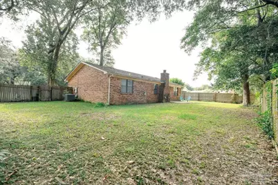 2266 Country Place Cir, Pensacola, FL 32534 - Photo 4