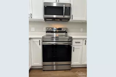 3914 Thornton St, Milton, FL 32571 - Photo 10