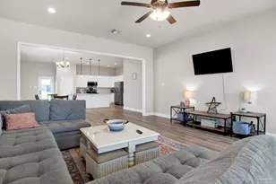 1061 Chloe St, Foley, AL 36535 - Photo 2