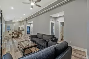 600 S F St, Pensacola, FL 32502 - Photo 8