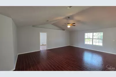 10020 Parker Lake Cir, Navarre, FL 32566 - Photo 12