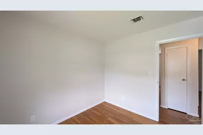 2117 Pullman Cir, Pensacola, FL 32526 - Photo 10