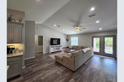 5565 Riviera Dr, Milton, FL 32583 - Photo 8