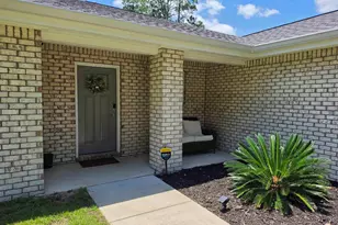 5565 Riviera Dr, Milton, FL 32583 - Photo 4