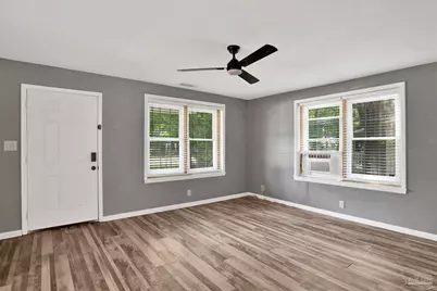 3300 W Lee St, Pensacola, FL 32505 - Photo 6