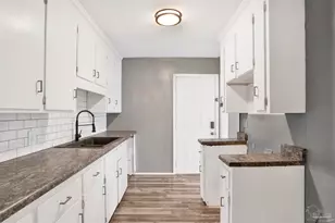 3300 W Lee St, Pensacola, FL 32505 - Photo 12