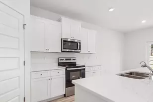8784 Philippi St, Milton, FL 32583 - Photo 4
