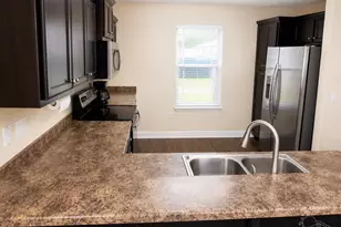5065 Carmell Ridge Cir, Milton, FL 32570 - Photo 4