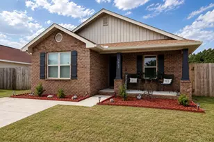 5065 Carmell Ridge Cir, Milton, FL 32570 - Photo 2