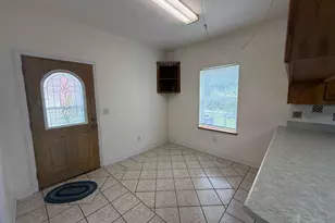 412 S 1st St, Pensacola, FL 32507 - Photo 18
