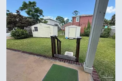 412 S 1st St, Pensacola, FL 32507 - Photo 12