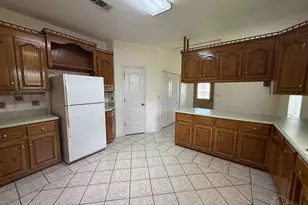 412 S 1st St, Pensacola, FL 32507 - Photo 16