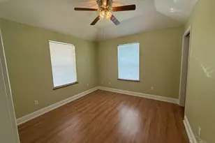 412 S 1st St, Pensacola, FL 32507 - Photo 24