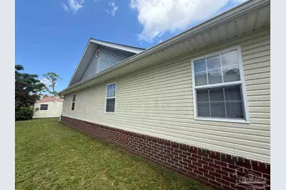 412 S 1st St, Pensacola, FL 32507 - Photo 6