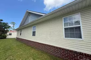 412 S 1st St, Pensacola, FL 32507 - Photo 6