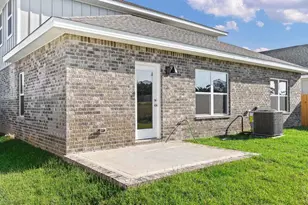 2256 Kildeer St, Cantonment, FL 32533 - Photo 2