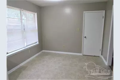 5675 Vestavia Ln, Pensacola, FL 32526 - Photo 4