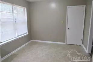 5675 Vestavia Ln, Pensacola, FL 32526 - Photo 4