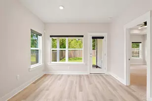 232 Camellia Dr, Cantonment, FL 32533 - Photo 10