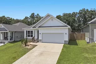 232 Camellia Dr, Cantonment, FL 32533 - Photo 2