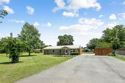 7720 Misty Pines Ln, Pensacola, FL 32526 - Photo 2