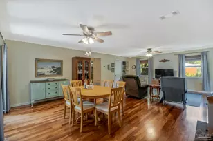 219 Norwich Dr, Gulf Breeze, FL 32561 - Photo 8