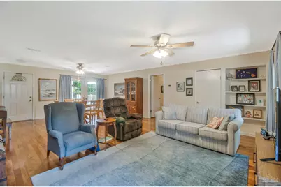 219 Norwich Dr, Gulf Breeze, FL 32561 - Photo 12