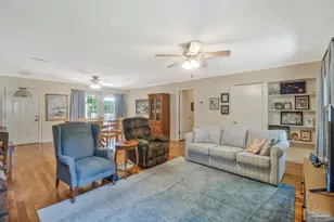 219 Norwich Dr, Gulf Breeze, FL 32561 - Photo 12