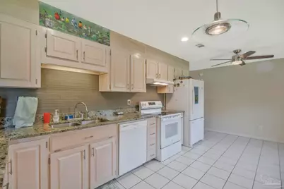 219 Norwich Dr, Gulf Breeze, FL 32561 - Photo 16