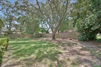 219 Norwich Dr, Gulf Breeze, FL 32561 - Photo 42