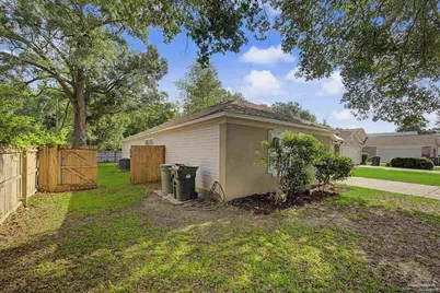 8254 Carriage Ln, Pensacola, FL 32514 - Photo 38